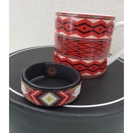 Armband mit Perlenarbeit, indianische Handarbeit in XS