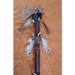 Tomahawk mit Metallklinge