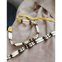 Schmuck für den Hals aus indianischer Handarbeit in 2 Farben