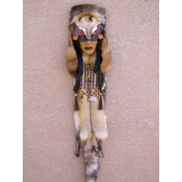 Zeremonialmaske, Assiniboine-Heiler "Walking Wolf"