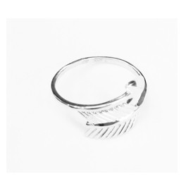 Verstellbarer Ring "Arrow" - Pfeil