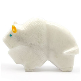 Krafttier Bison aus weissem Marmor