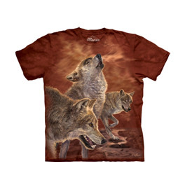 "Red Glow Wolves" T-Shirt von The Moutain