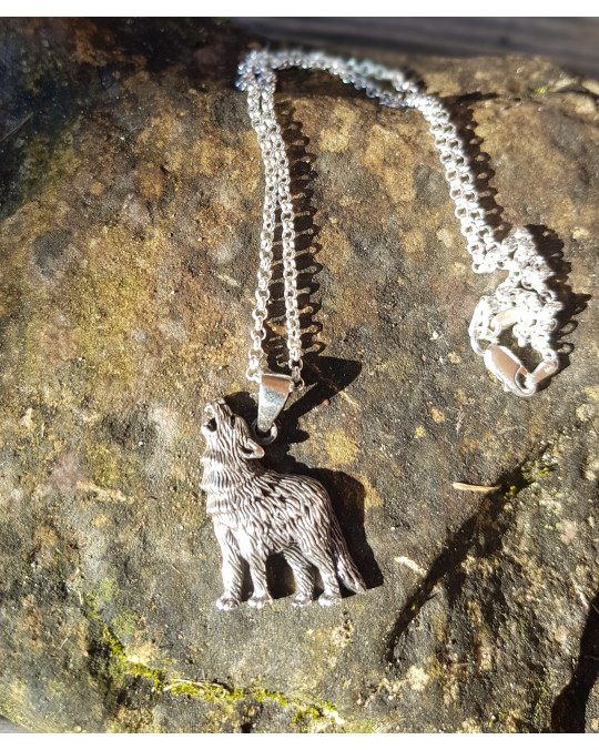 Silberanhänger -  Wolf  - heulend, mit Kette