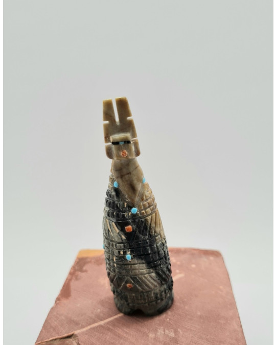 Indianische Steinschnitzerei, aus Jaspis