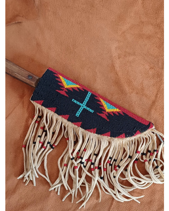 Messerscheide aus indianischer Handarbeit