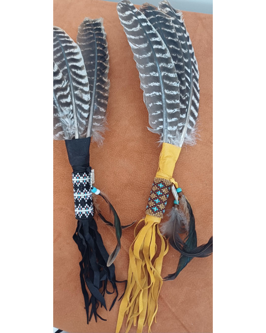 Räucherfächer der Navajo - verschiedene Designs am Griff