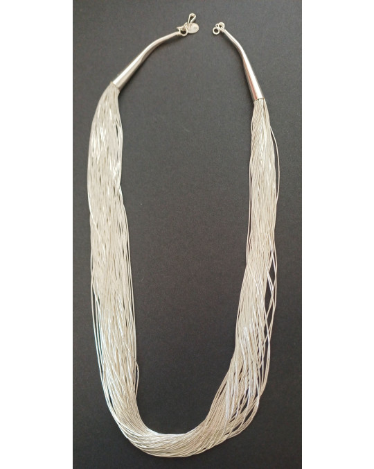 Liquid Silver Kette aus 50 Strängen