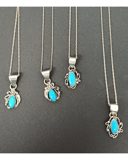 Schön gefasste Anhänger aus Türkis 