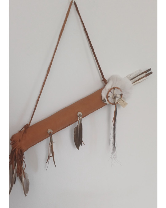 Pfeilköcher der Navajo mit Coyotenfell