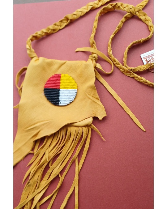 Lederbeutel der Navajo aus weichem, natürlichem Hirschleder, bestickt