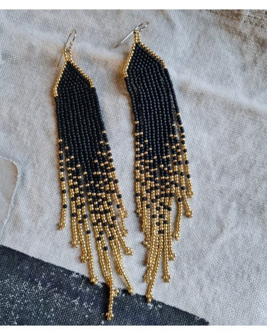 Lange Glasperlenohrringe aus Kanada Gold