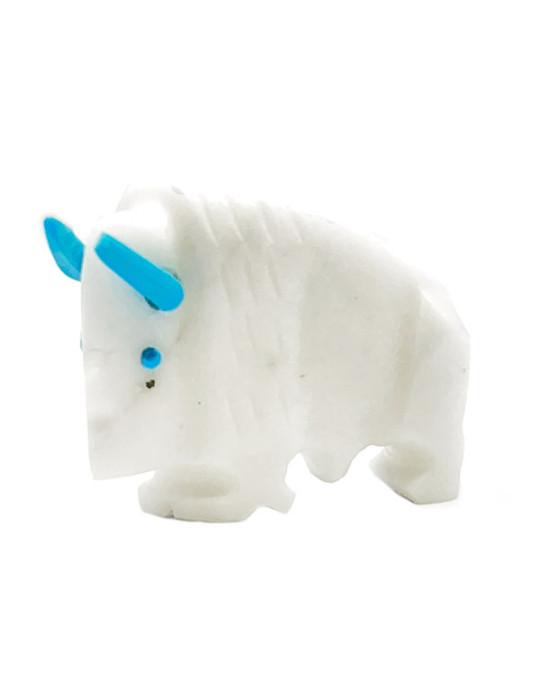 Krafttier Bison aus weissem Marmor/Alabaster