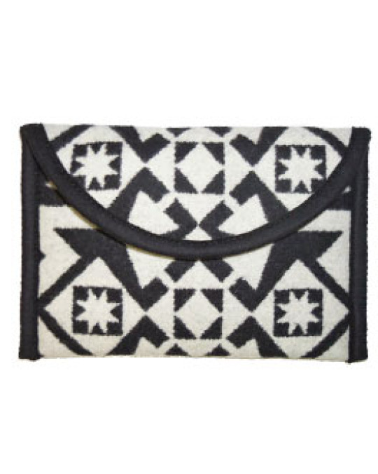 Ethno Etuis "Black and White" aus Wollstoff und Leder