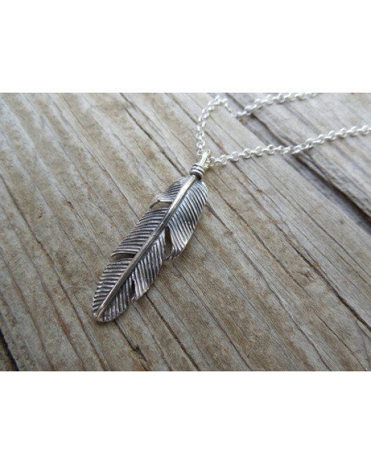 Feder Anhänger "Billy", oxidiert