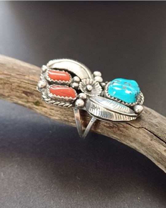 Ring mit Türkis und Koralle